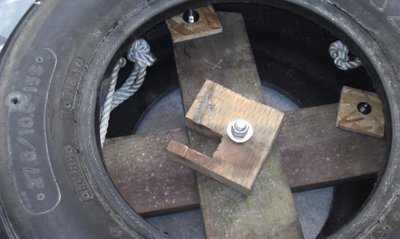 Internal structure. Pressure treated wood from a planter I'm demolishing. The top and bottom plates are from a fiberglass shower surround someone dumped along side of road near work.