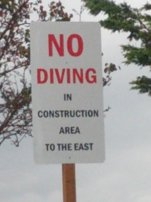 T-dock sign
