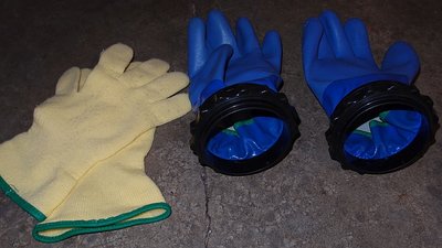 Drysuit_gloves.jpg