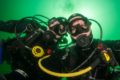 Dive buddies