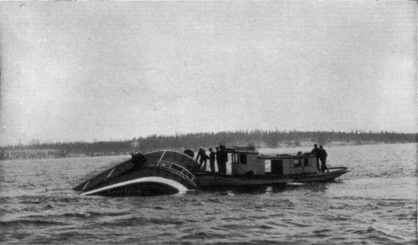 North_Pacific_(sidewheeler)_sinking_1903.jpg